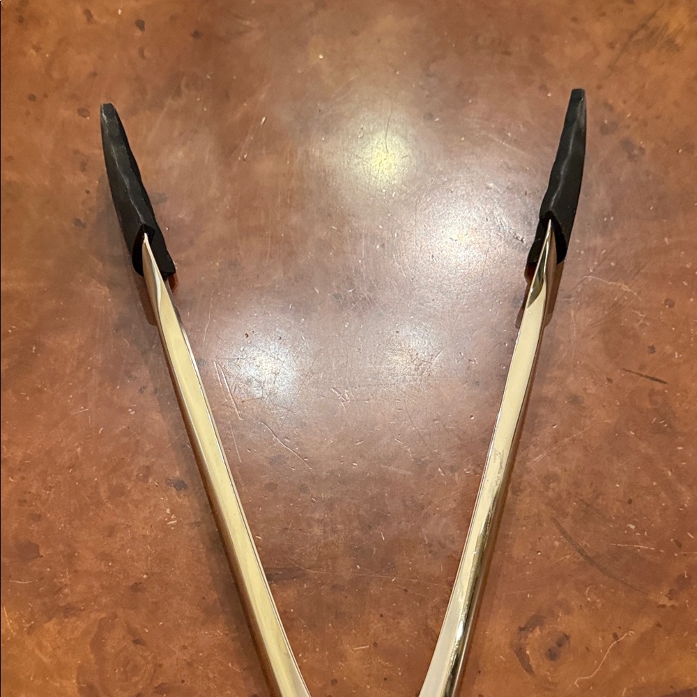 ALL CLAD Silver and black kitchen. tongs.